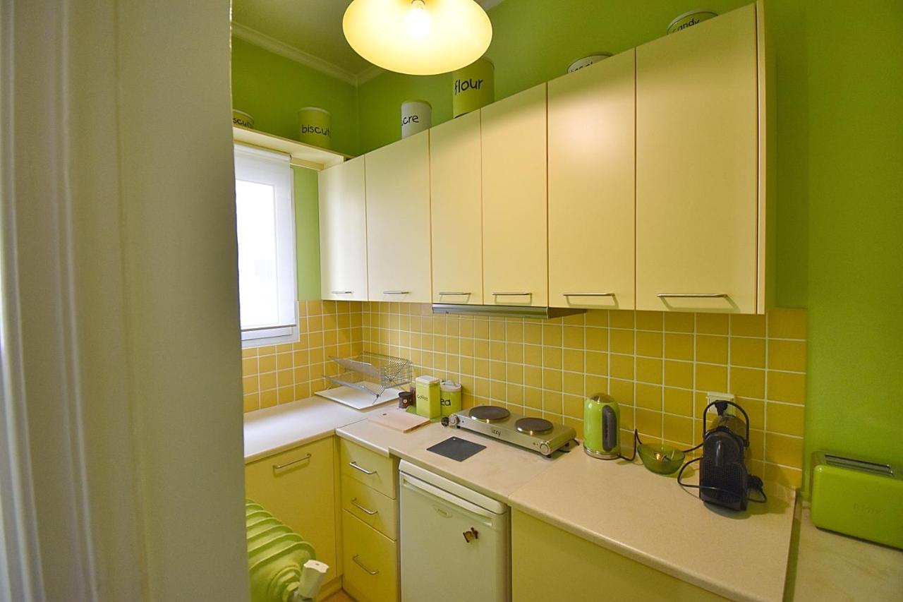 Check Point - Plaka Apartment Athens